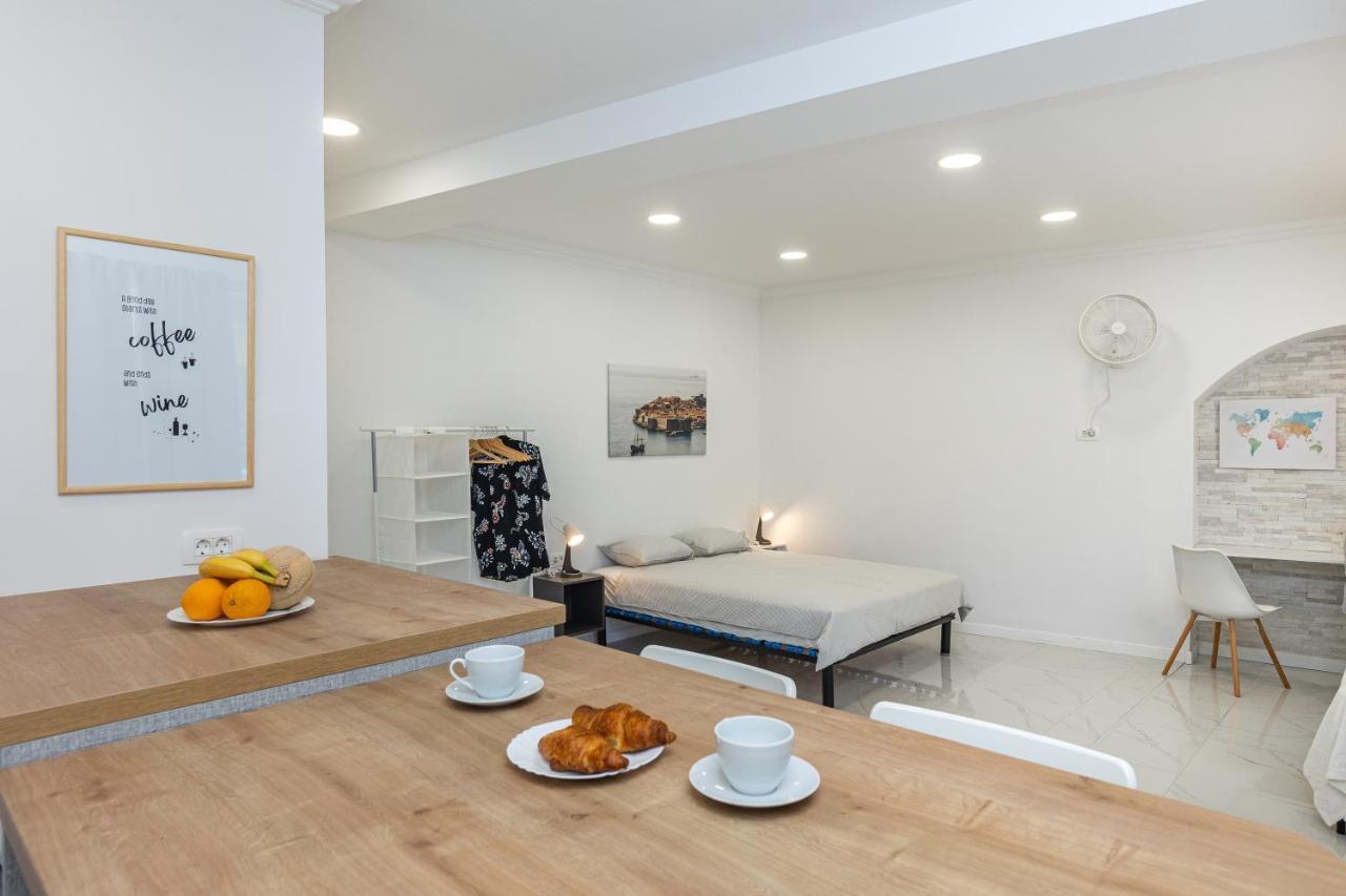 Sunny Palace Apartments ドゥブロブニク エクステリア 写真